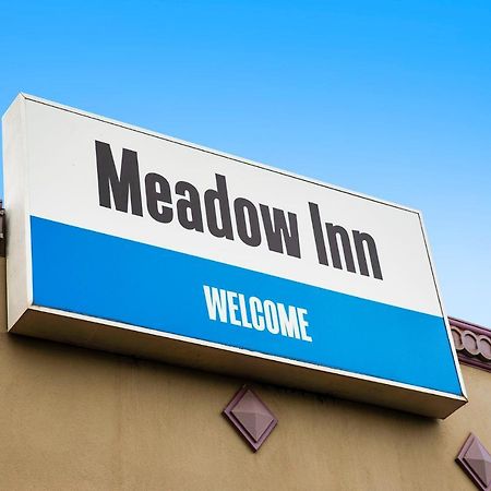 Meadow Inn Hotel-Motel Melbourne Exterior photo