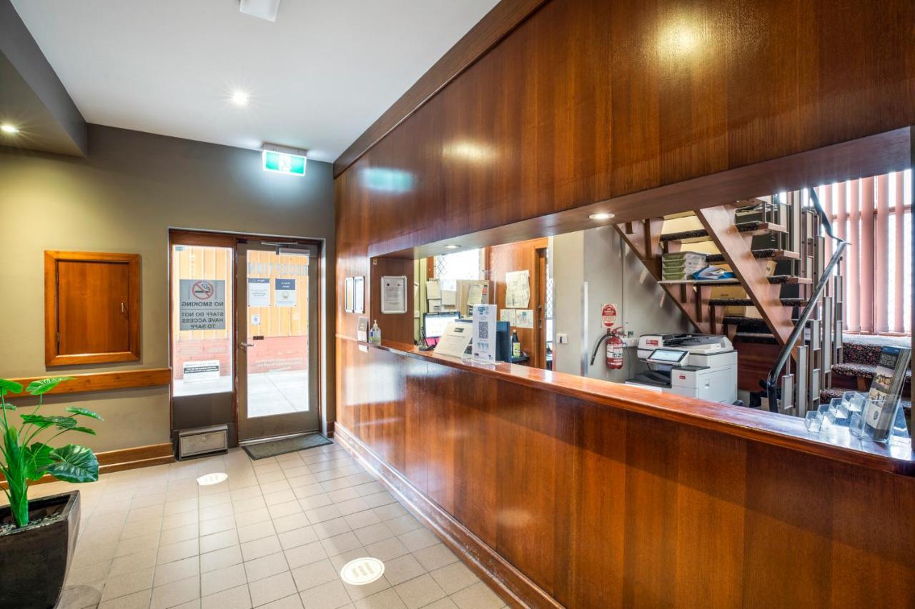 Meadow Inn Hotel-Motel Melbourne Exterior photo